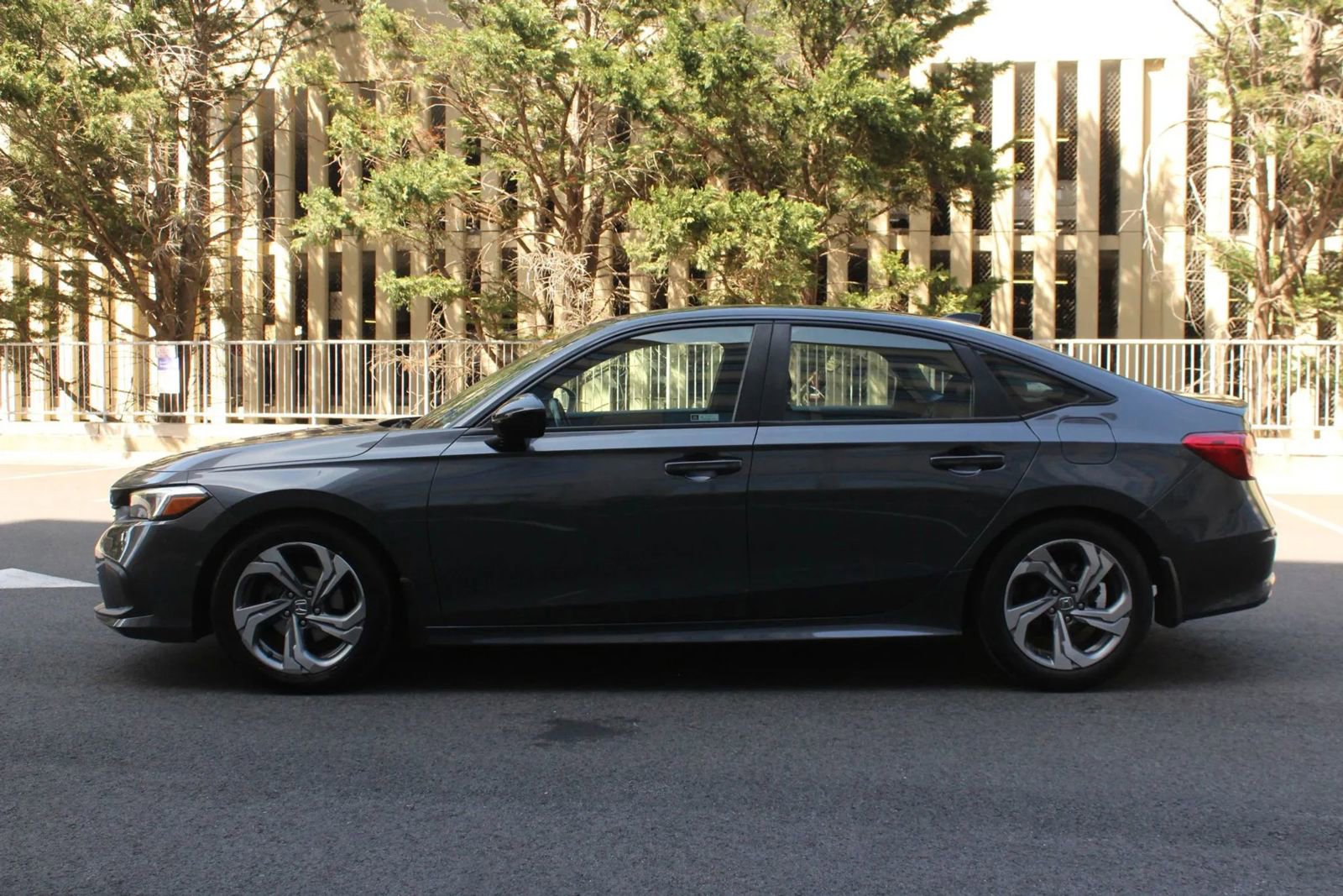 Used 2022 Honda Civic Sport image 12