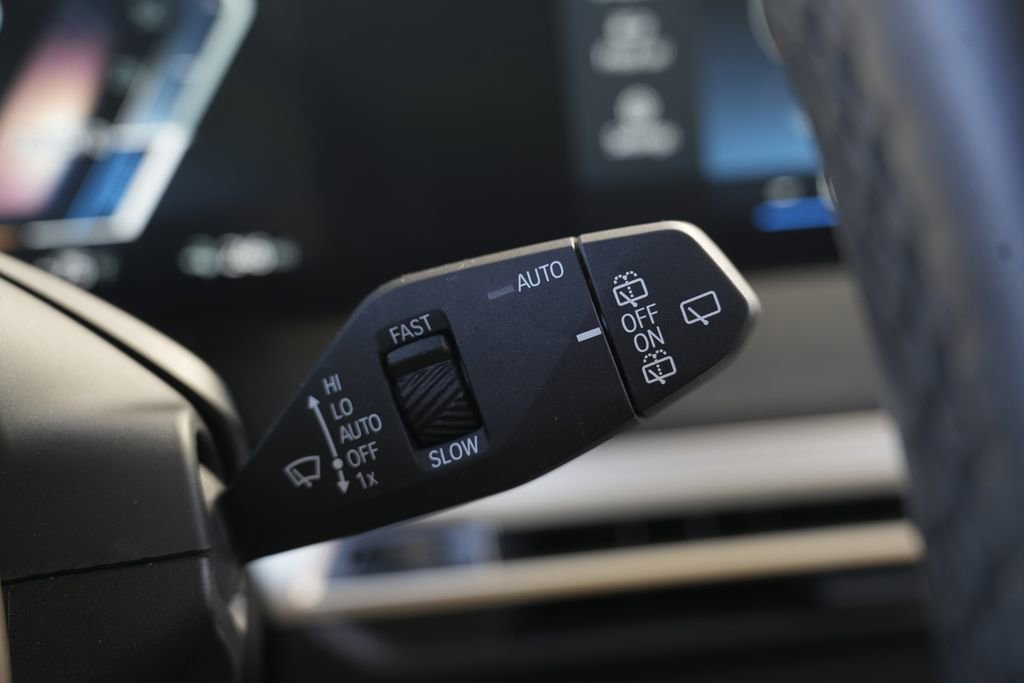 Used 2022 BMW iX xDrive50 w/ Premium Package image 48