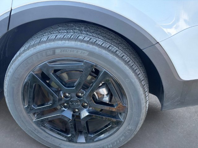 Used 2025 Kia Telluride EX X-Line AWD/4WD image 9