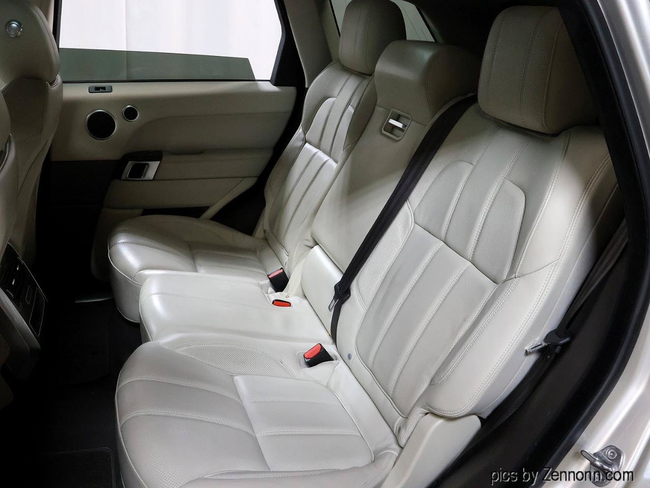 Used 2015 Land Rover Range Rover Sport HSE AWD/4WD image 13
