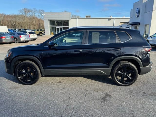 Certified 2025 Volkswagen Taos SEL w/ Black Wheel Plus Package image 8