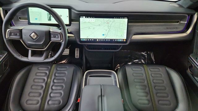 Used 2024 Rivian R1S Adventure image 20
