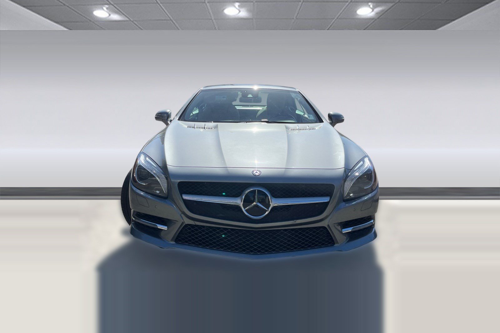 Used 2013 Mercedes-Benz SL 550 image 4