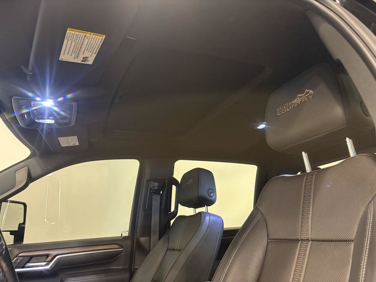 Used 2025 Chevrolet Silverado 2500 High Country w/ High Country Premium Package AWD/4WD image 18