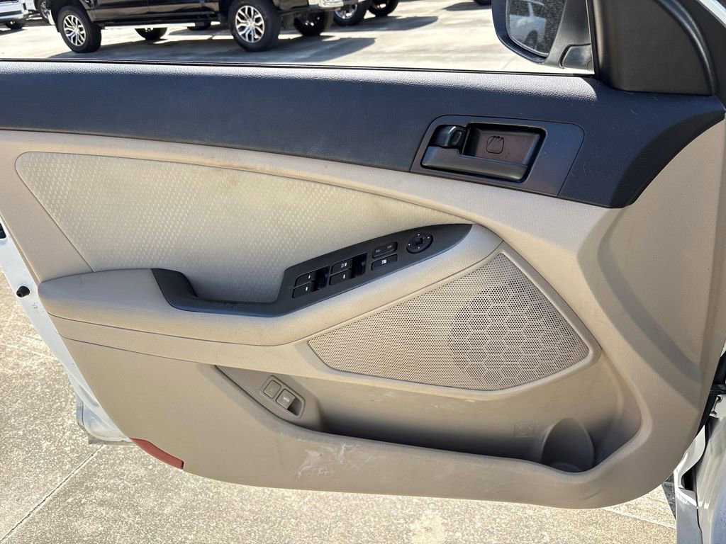 Used 2013 Kia Optima LX image 16