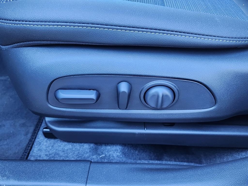 New 2026 Buick Envista Sport Touring w/ Convenience I Package FWD image 16