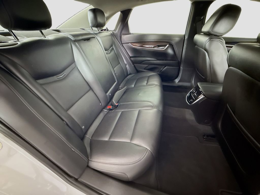 Used 2017 Cadillac XTS Luxury image 27