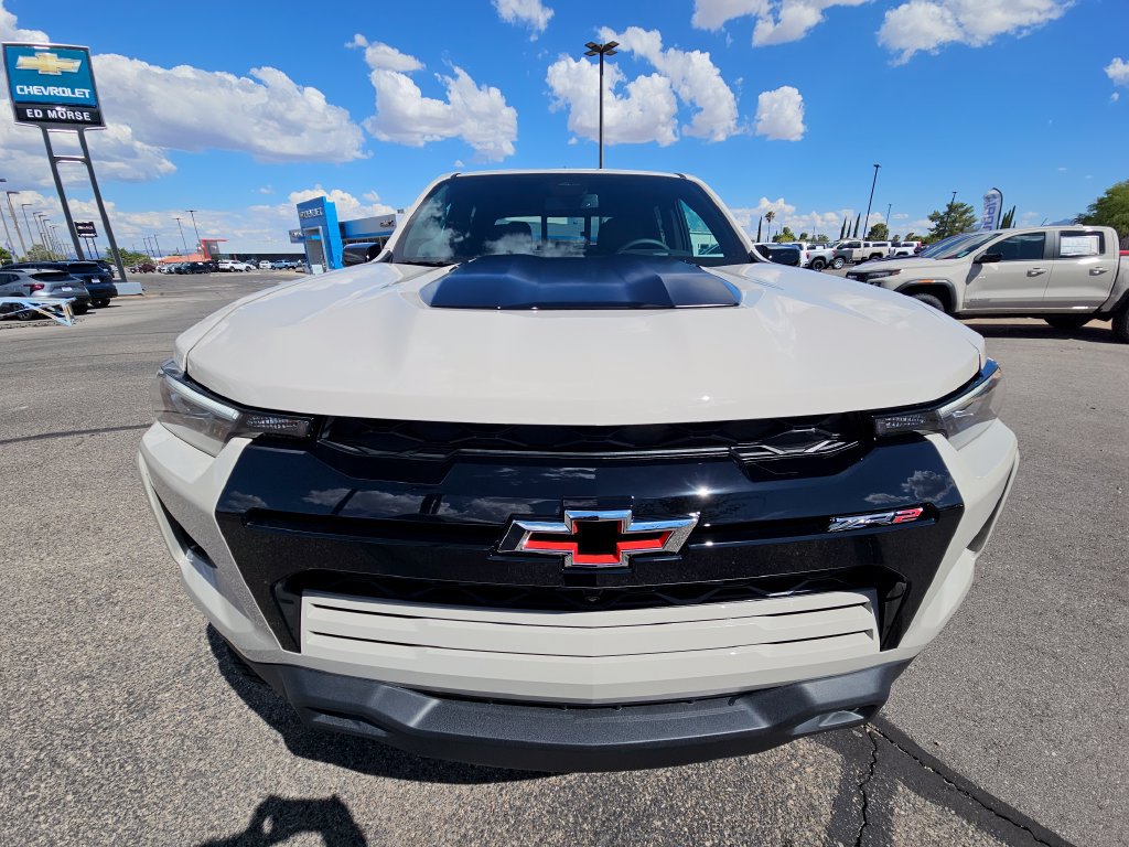 New 2026 Chevrolet Colorado ZR2 w/ Technology Package AWD/4WD image 8