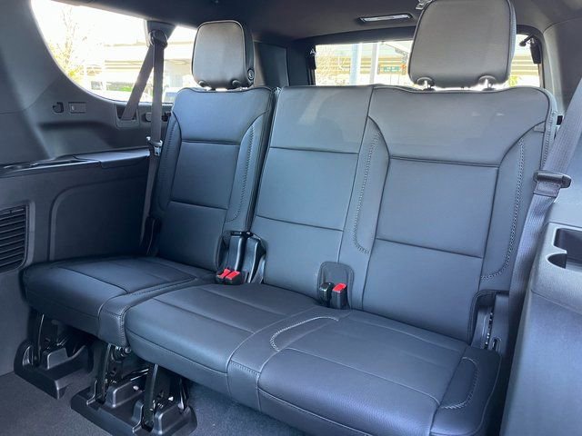 New 2026 GMC Yukon XL Denali w/ Sun & Power Step Package RWD image 12