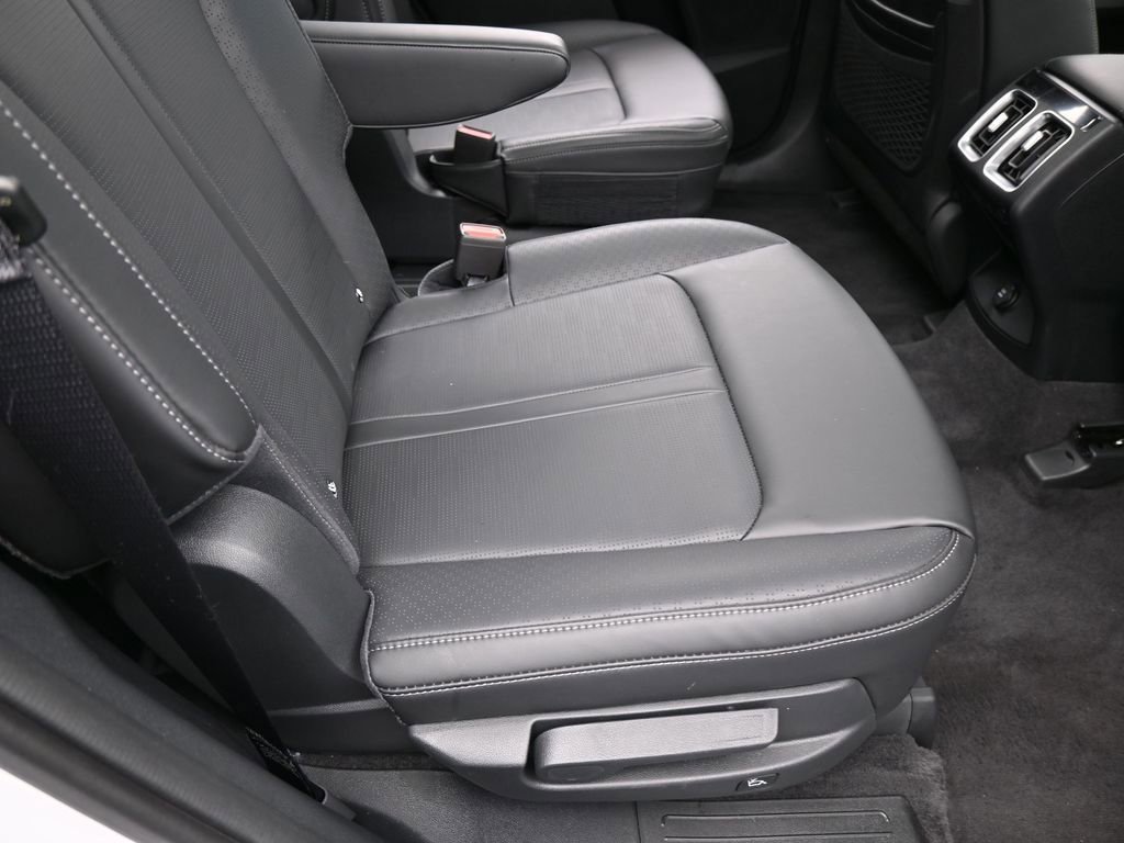 Used 2025 Kia Sorento EX w/ Panoramic Sunroof Package FWD image 42