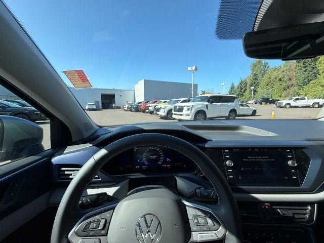 Used 2022 Volkswagen Taos SE AWD/4WD image 17