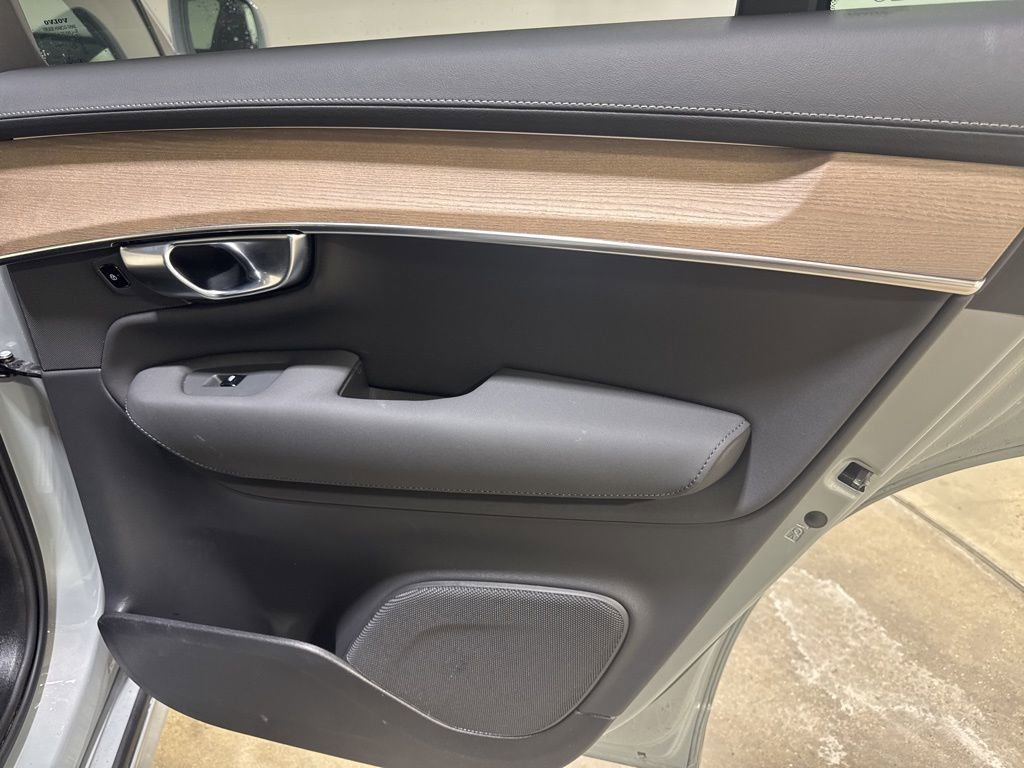 Used 2026 Volvo XC90 B6 Plus w/ Protection Package Premier image 23