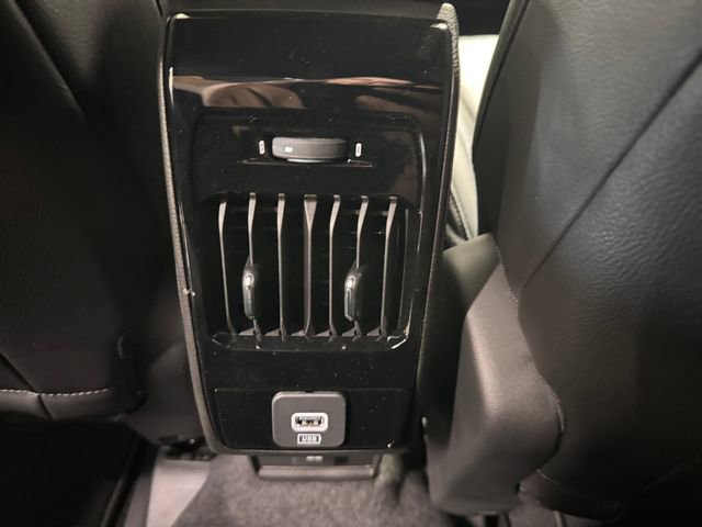 New 2026 Jeep Compass Limited image 17
