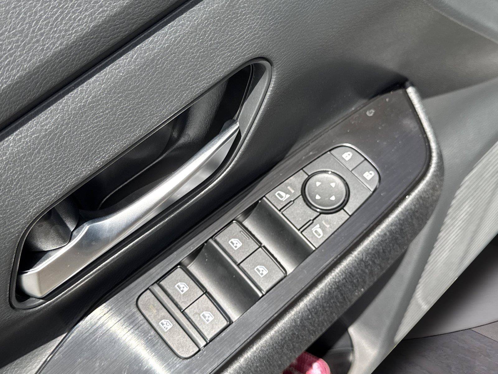 New 2026 Nissan Kicks SV w/ Cold Weather Package FWD image 13