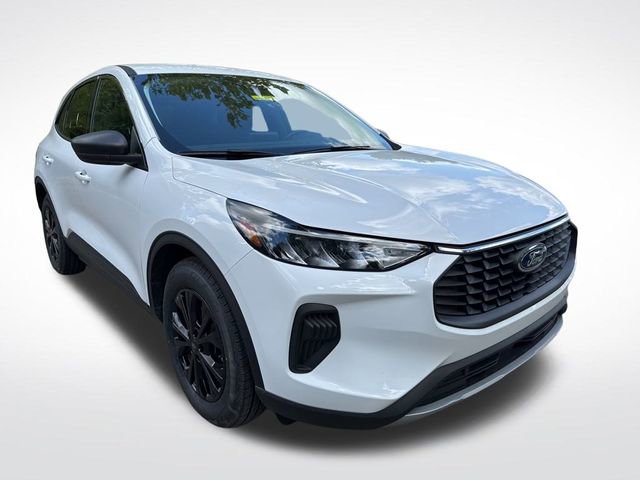 Used 2023 Ford Escape Active image 1