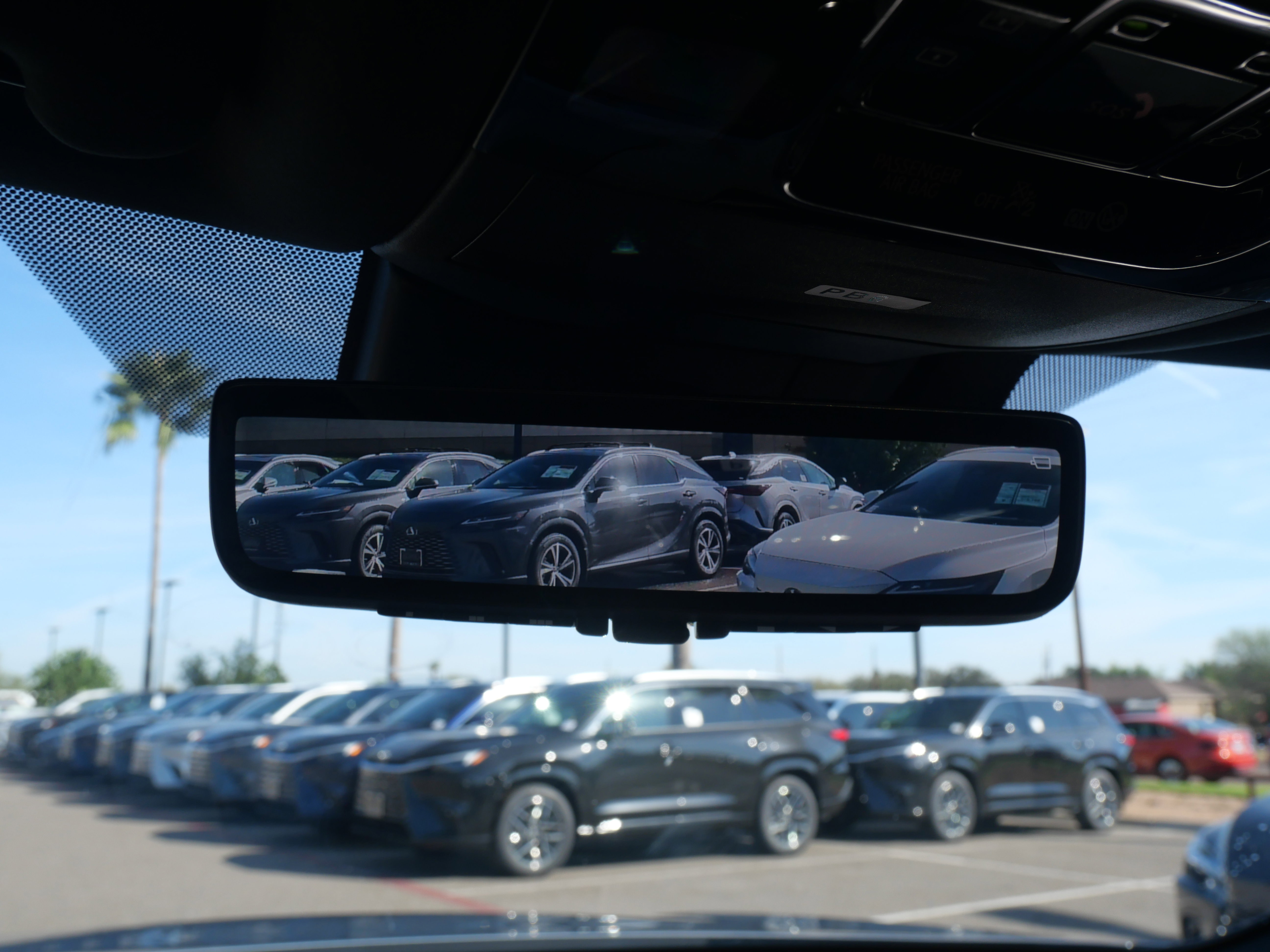 Used 2023 Lexus RX 500h F Sport image 24