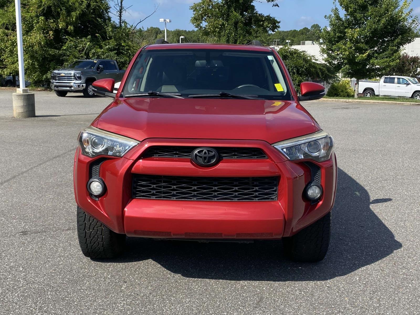 Used 2016 Toyota 4Runner SR5 Premium image 2