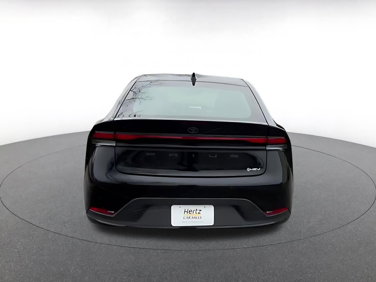 Used 2025 Toyota Prius LE image 7