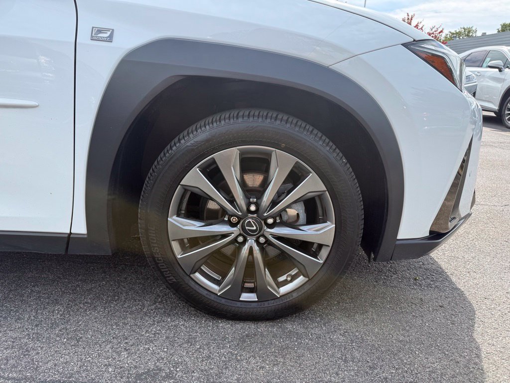 Used 2019 Lexus UX 250h F Sport w/ F Sport Premium Package AWD/4WD image 26