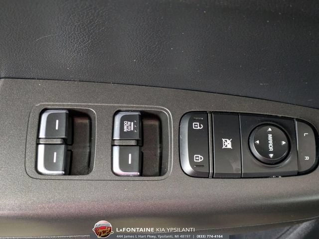 Used 2018 Kia Sportage LX AWD/4WD image 15