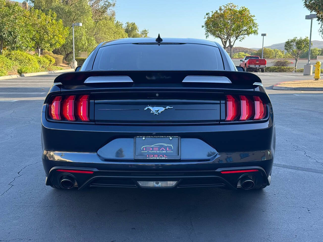 Used 2021 Ford Mustang Coupe RWD image 4