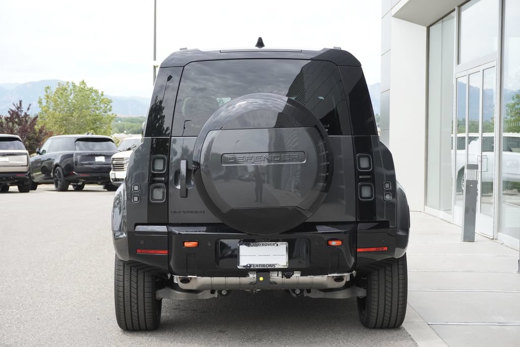 New 2026 Land Rover Defender 110 X AWD/4WD image 6