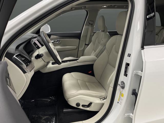 Used 2024 Volvo XC90 B6 Plus w/ Protection Package Premier image 4