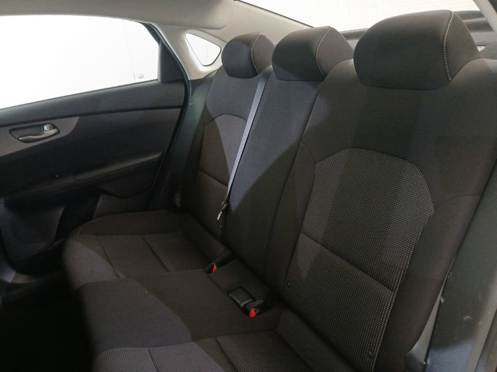 Used 2019 Kia Forte LXS FWD image 12