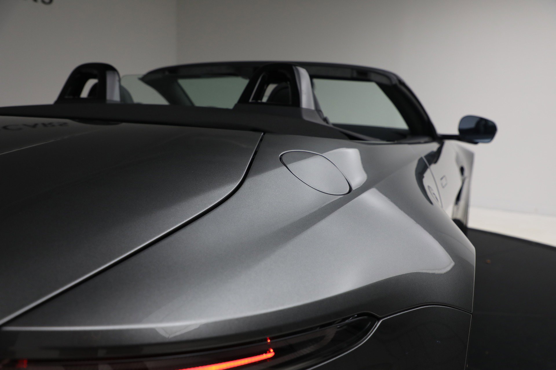 New 2026 Aston Martin V8 Vantage Roadster image 44