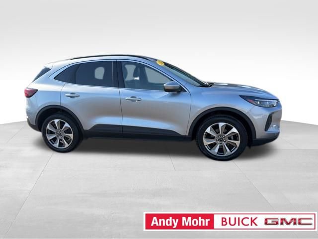 Used 2024 Ford Escape Platinum image 14