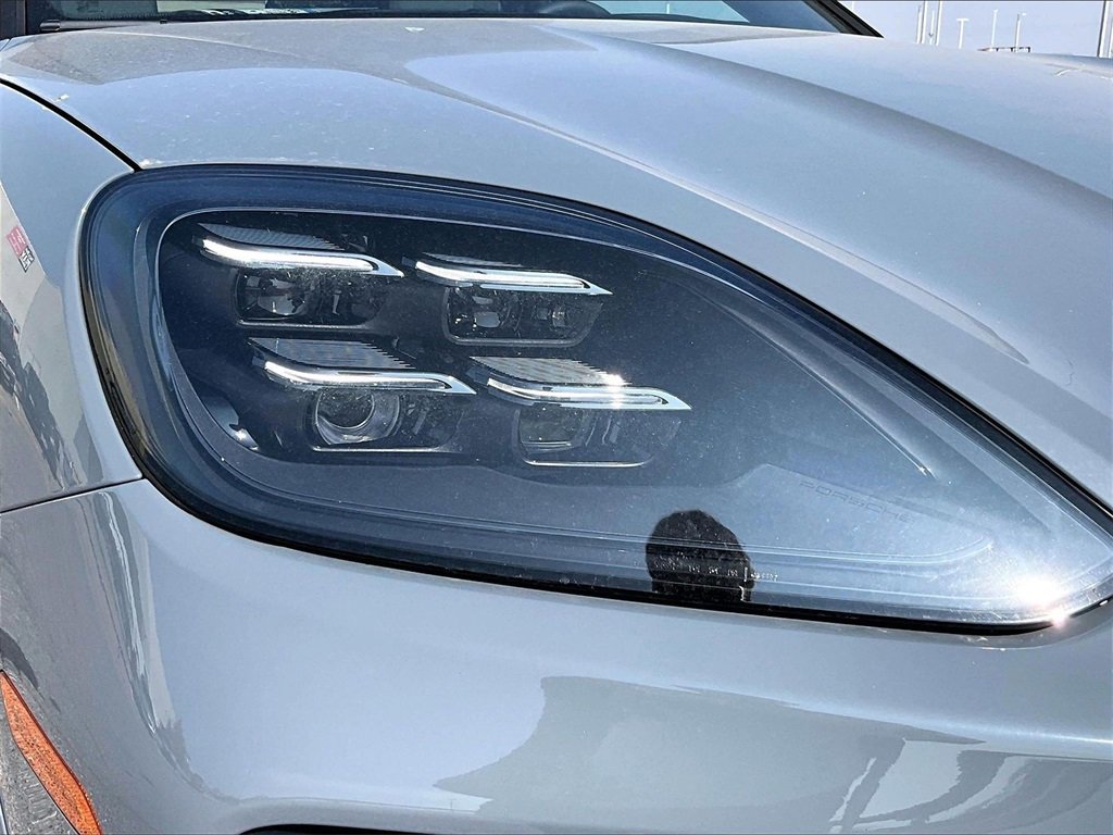 New 2026 Porsche Cayenne Coupe image 12