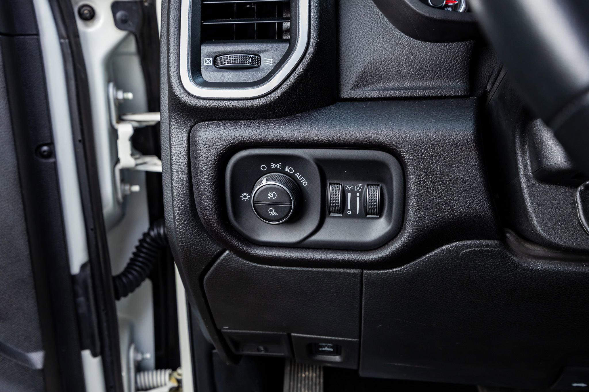 Used 2023 RAM 2500 Laramie AWD/4WD image 19