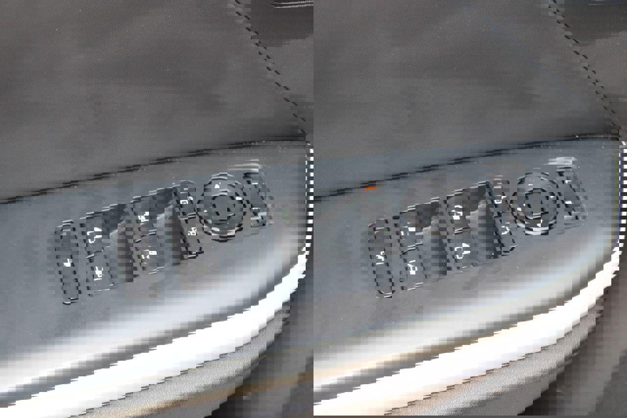 Used 2025 Kia K4 GT-Line w/ GT-Line Premium Package image 21