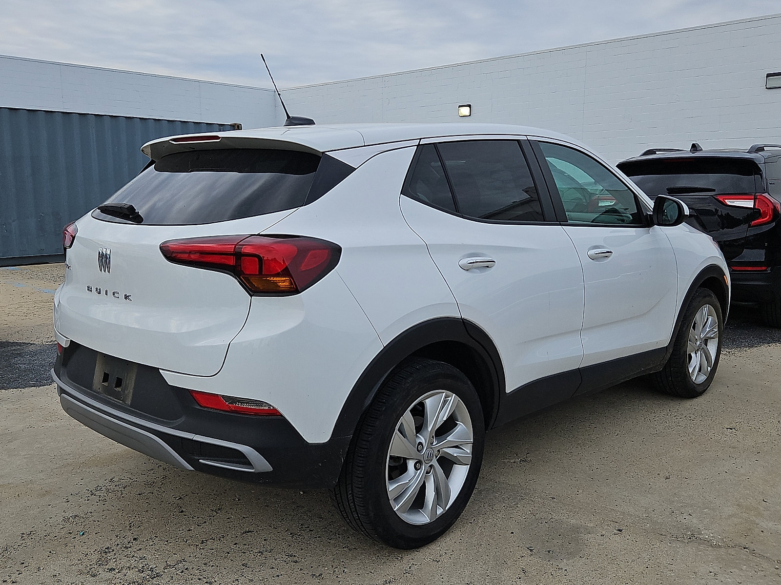 Used 2024 Buick Encore GX Preferred w/ Comfort Package FWD image 8