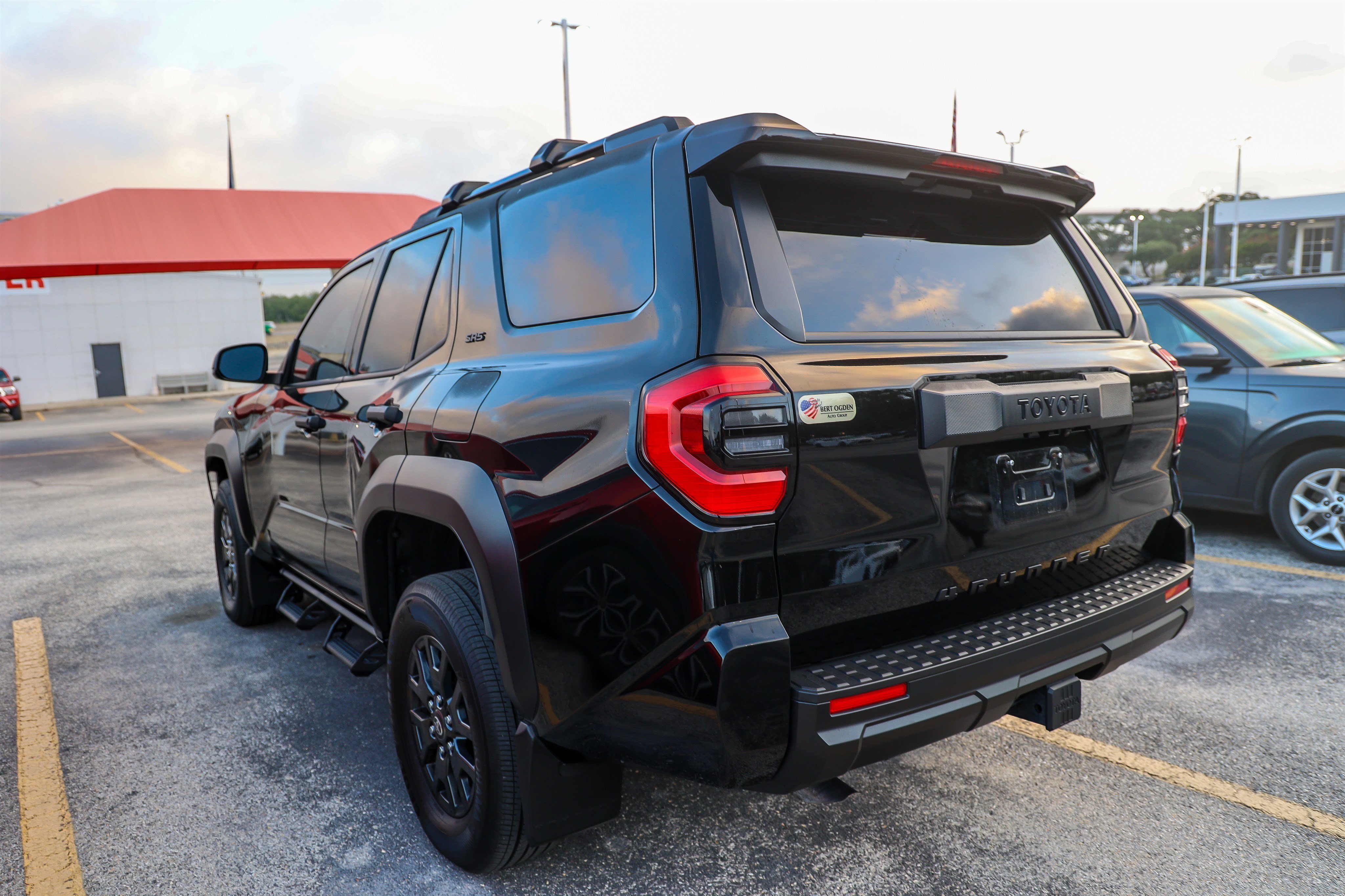 Used 2026 Toyota 4Runner SR5 AWD/4WD image 10