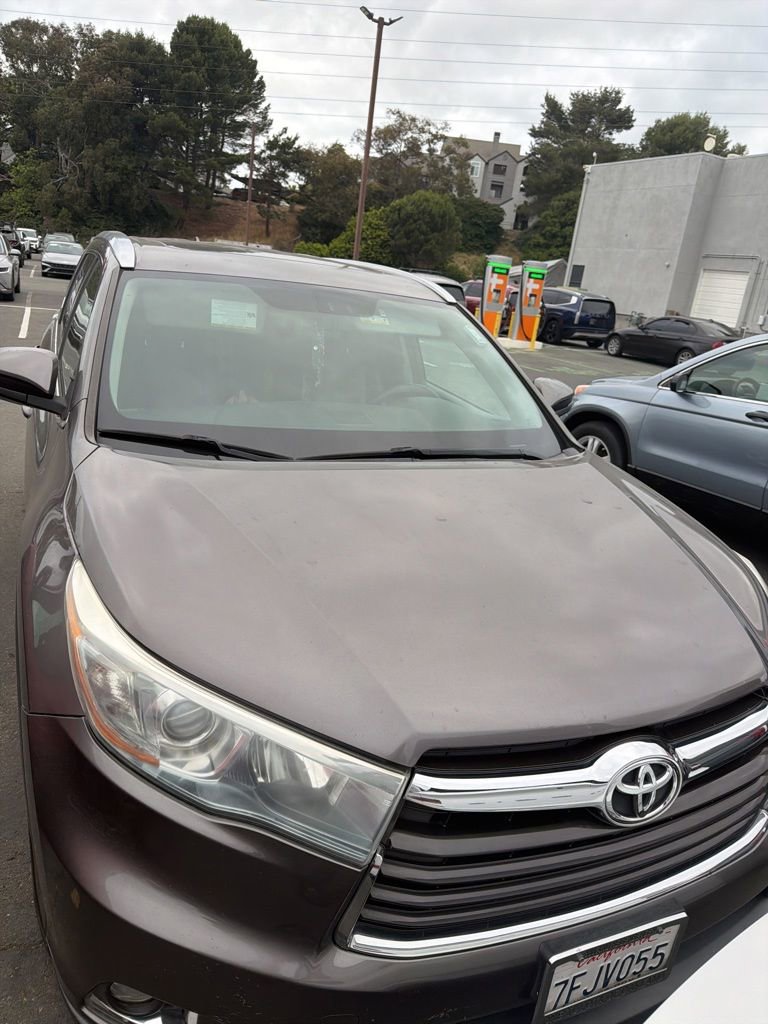Used 2014 Toyota Highlander Limited FWD image 1