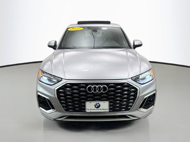 Used 2022 Audi Q5 2.0T Premium w/ Convenience Package AWD/4WD image 2