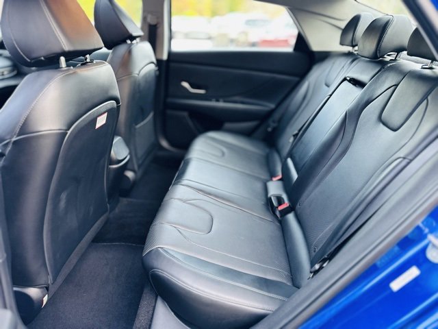 Used 2023 Hyundai Elantra Limited image 22