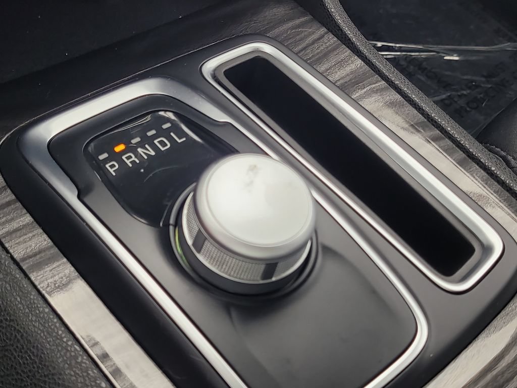 Certified 2021 Chrysler 300 Touring RWD image 28