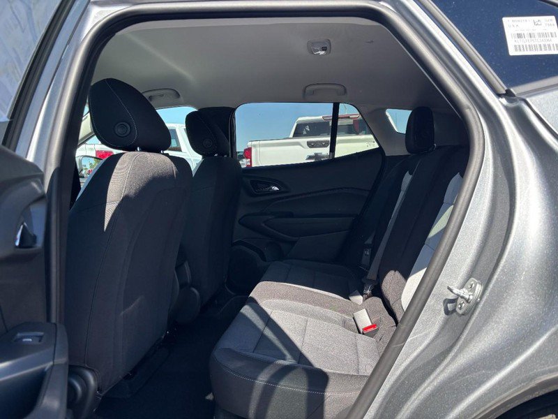 New 2026 Chevrolet Trax LS w/ LS Convenience Package FWD image 5