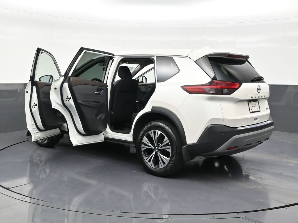 Used 2021 Nissan Rogue SV image 30