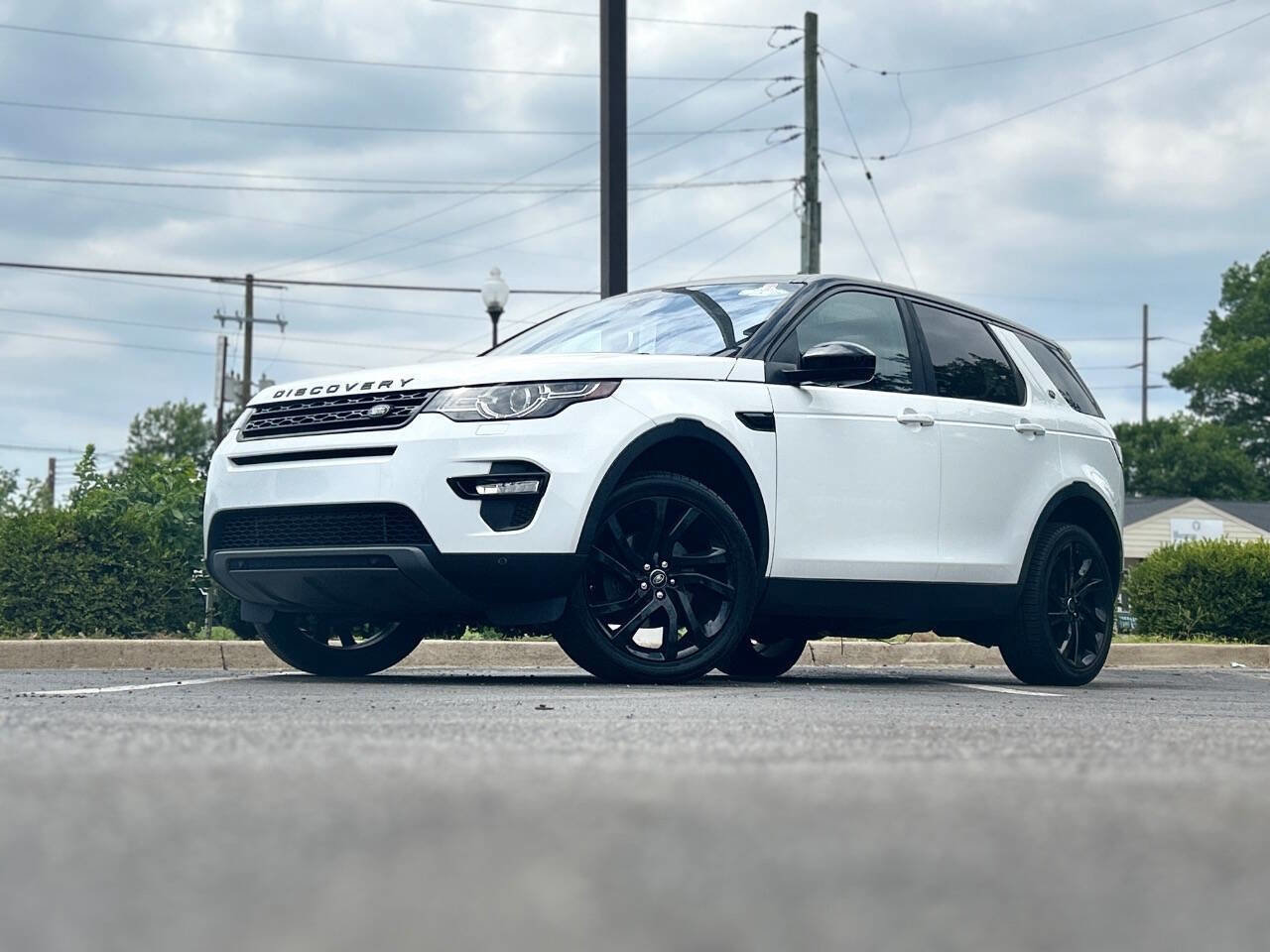 Used 2017 Land Rover Discovery Sport HSE AWD/4WD image 2