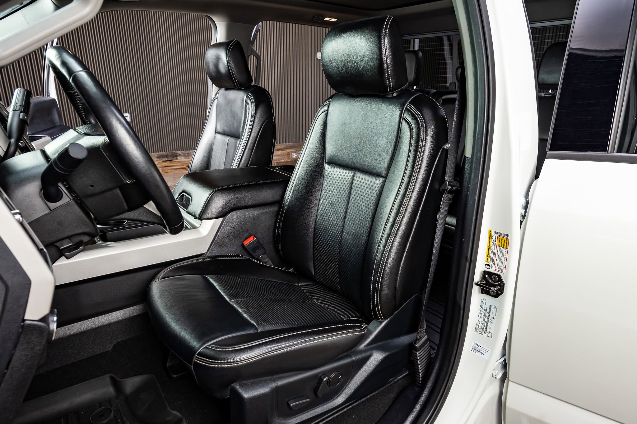 Used 2021 Ford F250 Lariat image 29