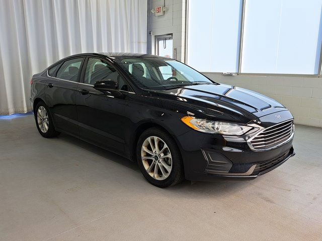 Used 2019 Ford Fusion SE image 4