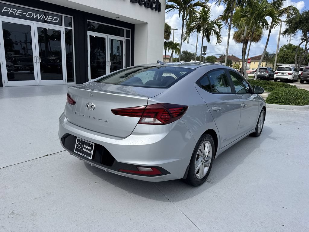 Used 2020 Hyundai Elantra Value Edition w/ Winter Weather Package FWD image 3