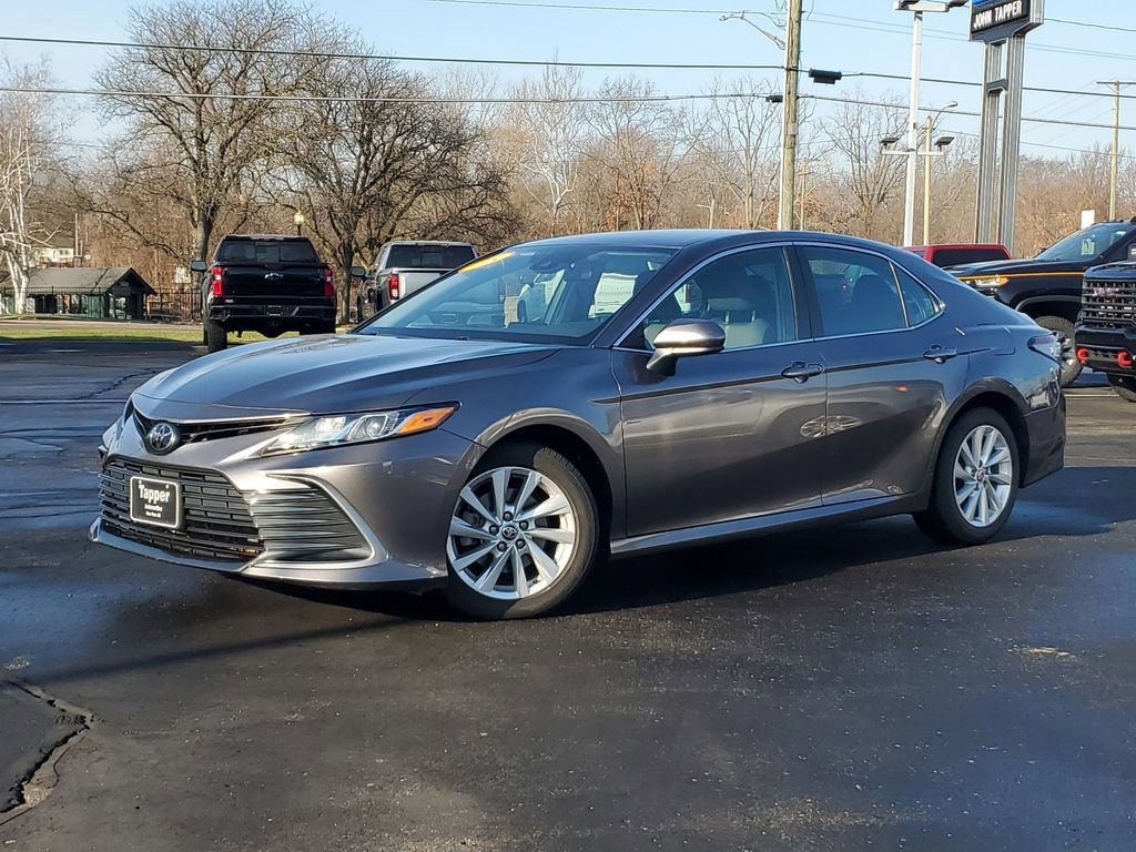 Used 2023 Toyota Camry LE image 26