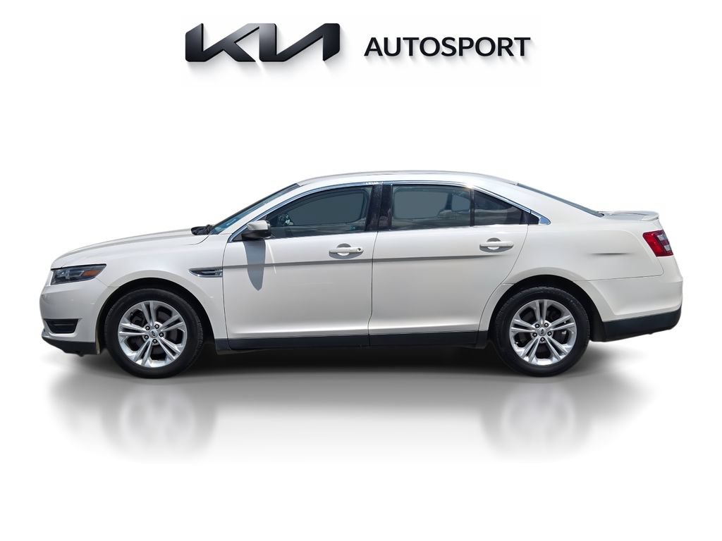 Used 2017 Ford Taurus SEL w/ Equipment Group 201A FWD image 9