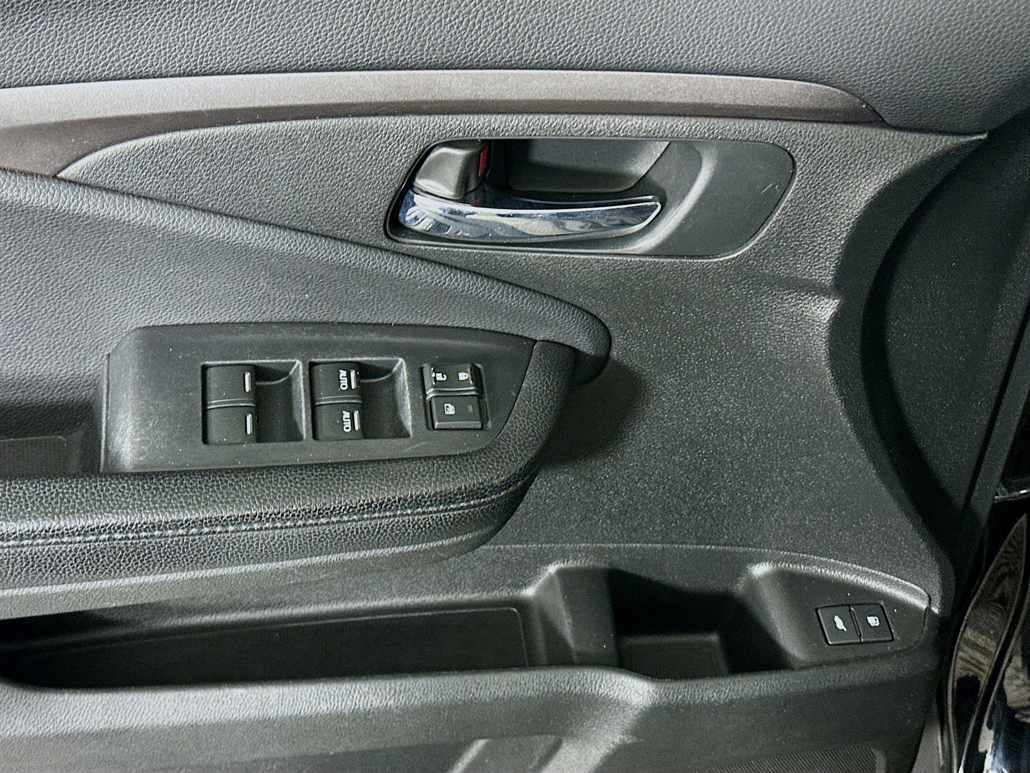 Used 2017 Honda Pilot EX-L image 15