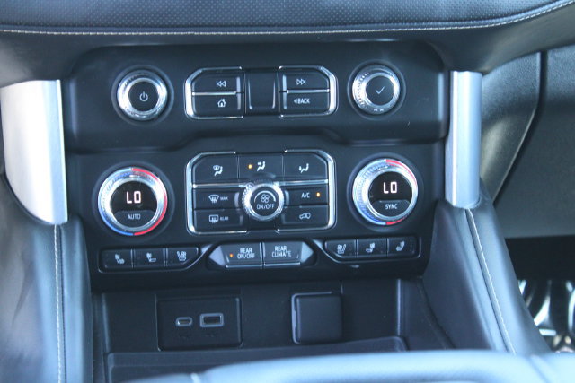 Used 2022 GMC Yukon SLT w/ SLT Premium Package RWD image 19