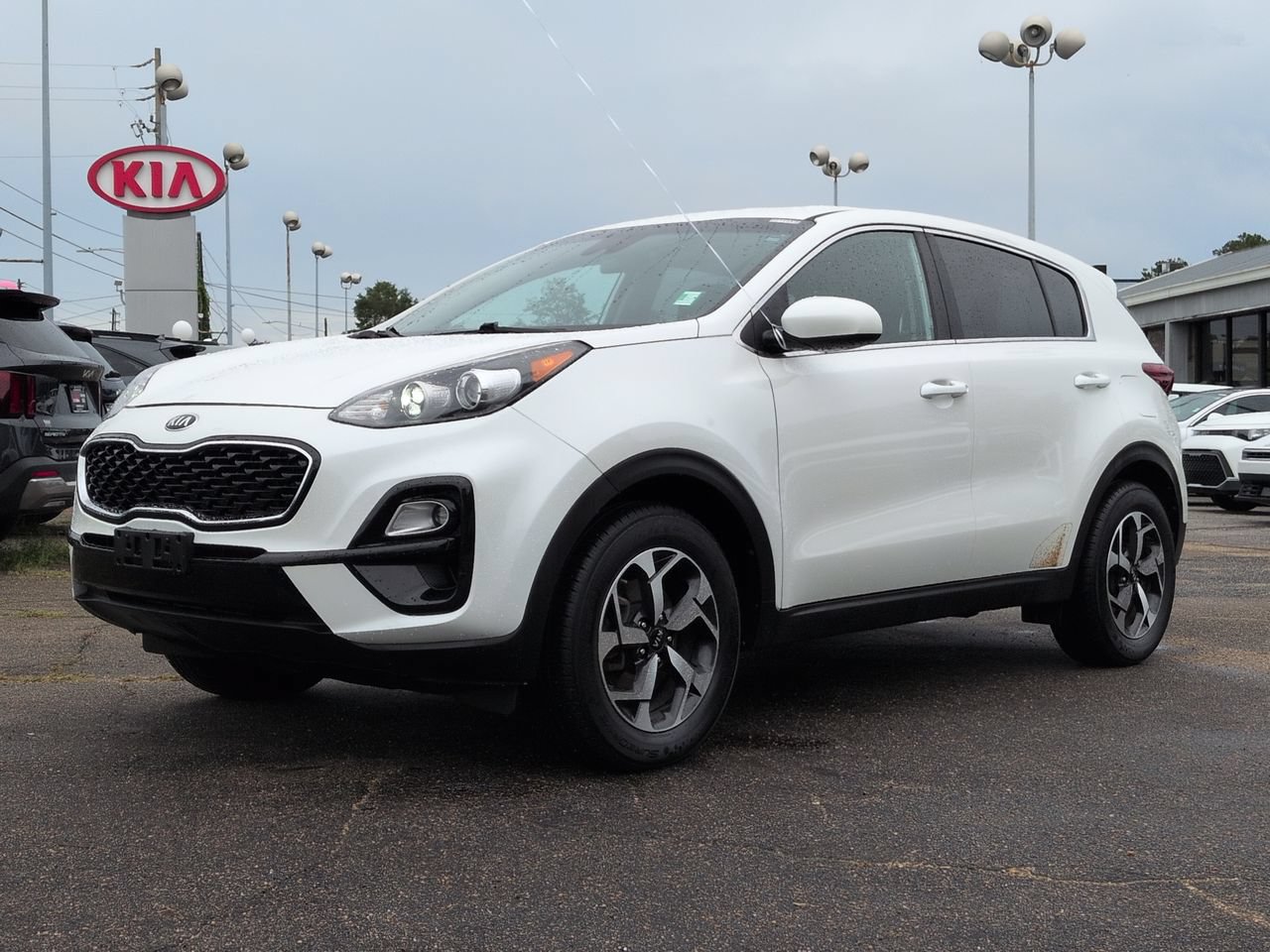 Used 2021 Kia Sportage LX AWD/4WD image 2